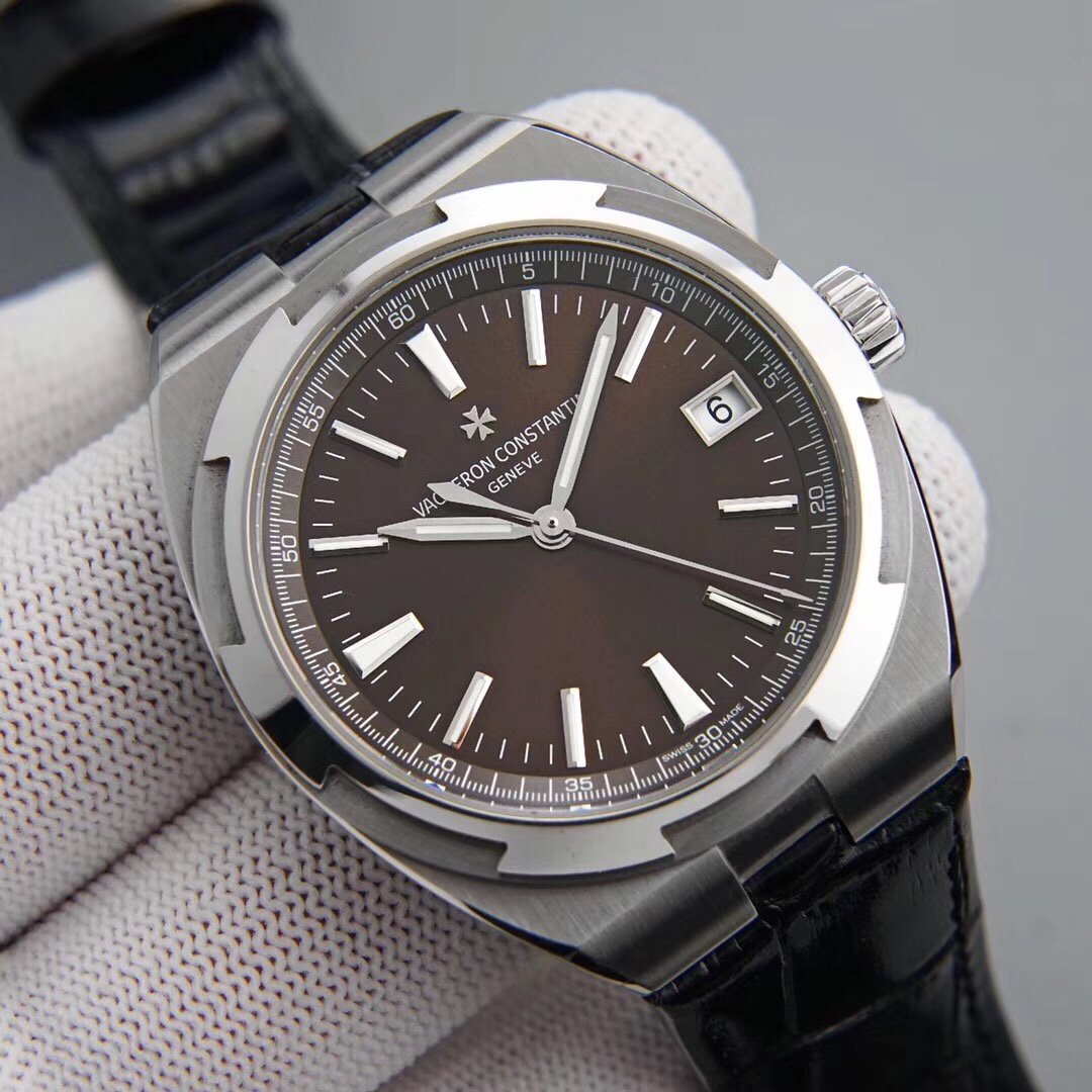 VACHERON OVERSEA AUTOMATIC 41 STAINLESS STEEL BROWN DIAL