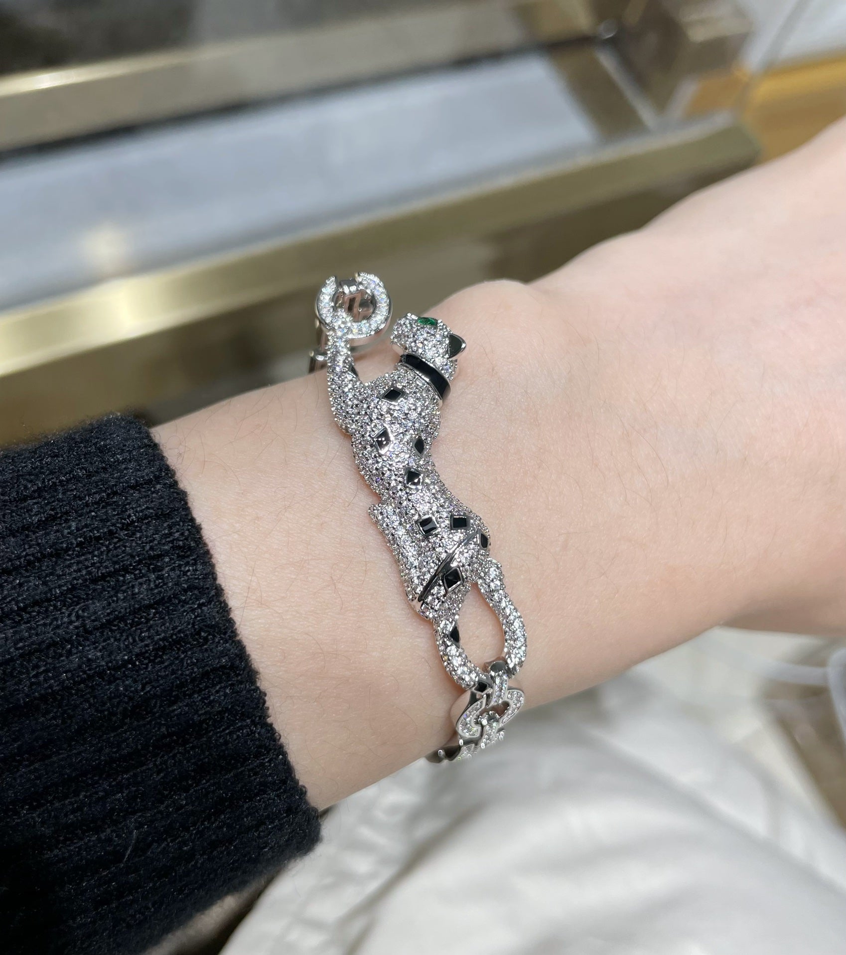 PANTHERE DE CARTI SILVER DIAMOND ONYX BRACELET
