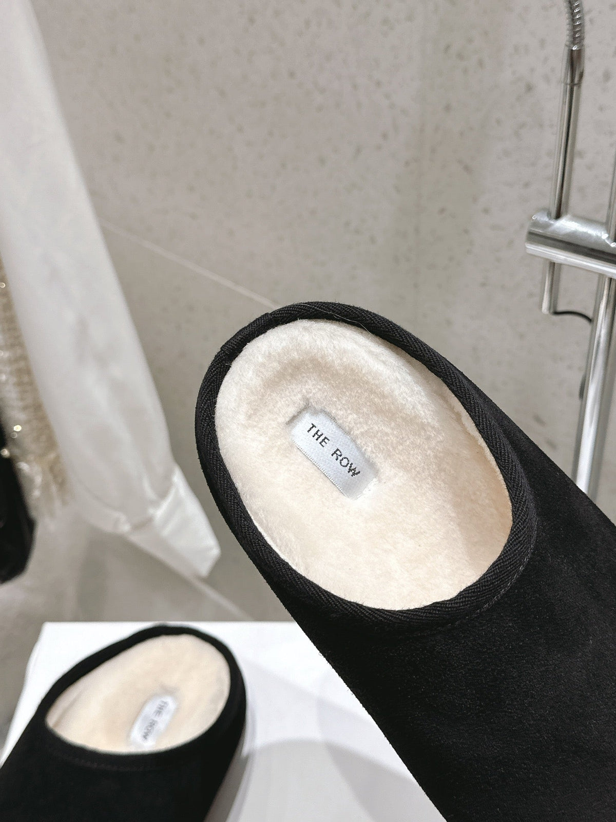 The Row 2025 Slipper Black White Cowhide Wool 402119