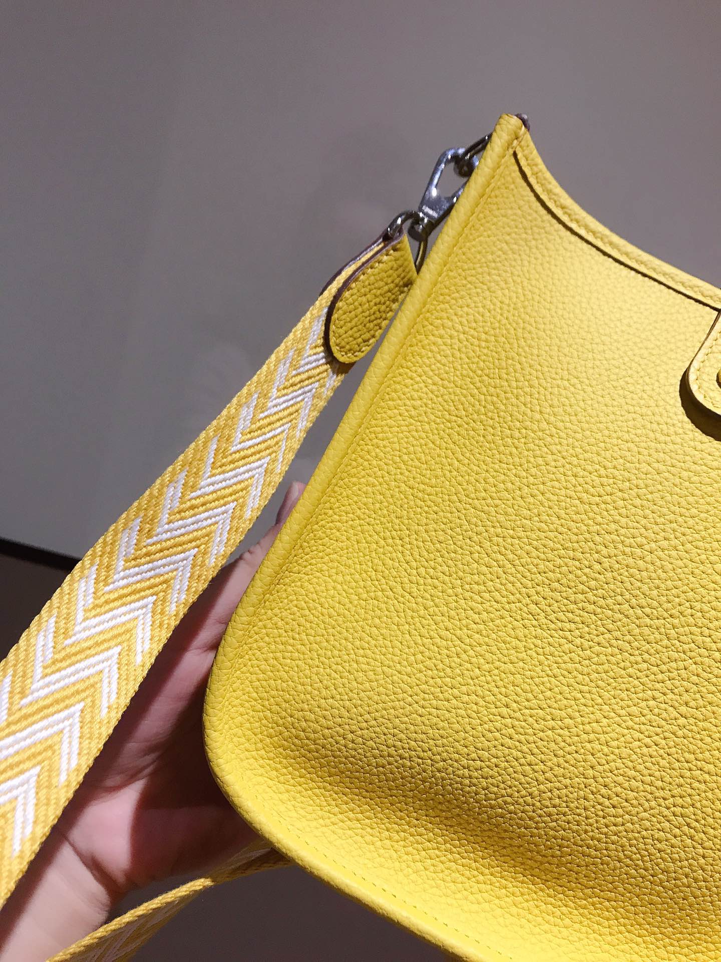 HM EVELYNE MINI 18 LEMON TOGO