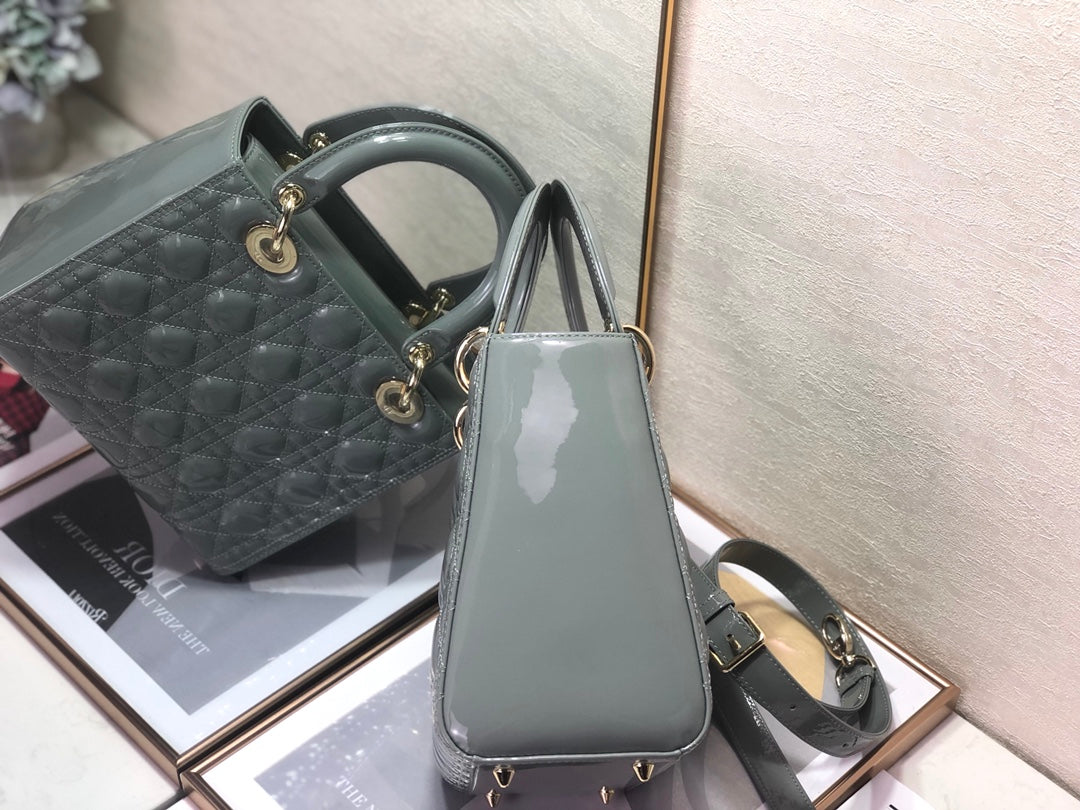 medium lady 24 grey patent calfskin