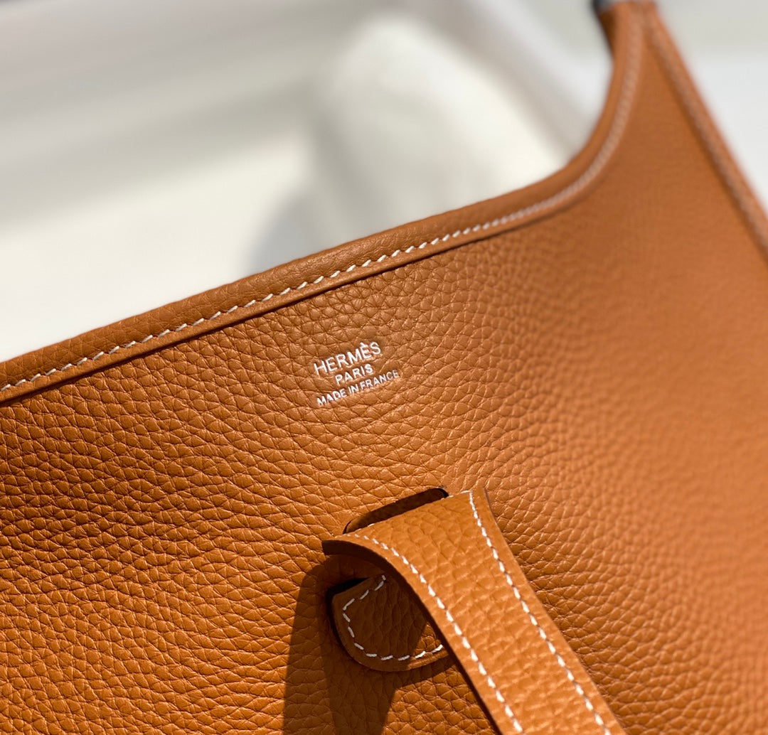 High-end Hermes 2026 Evelyne III 29 Bag Taurillon Clemence Leather