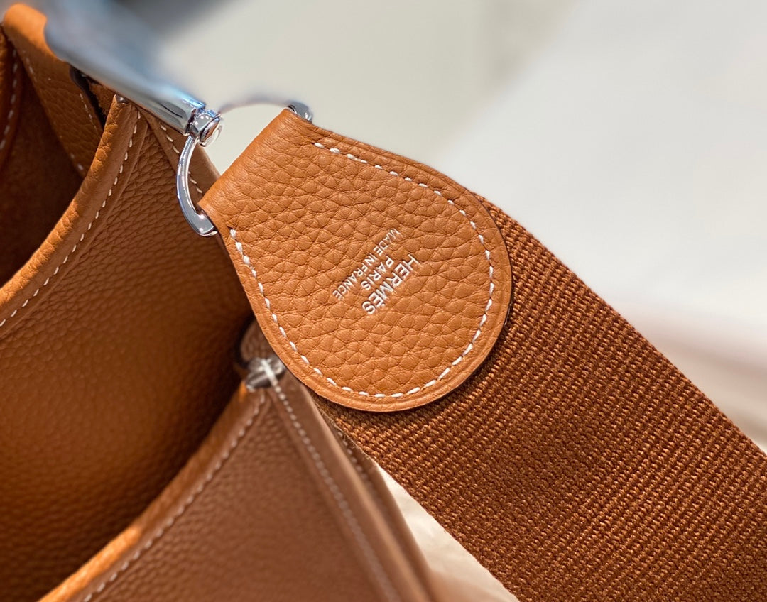 High-end Hermes 2026 Evelyne III 29 Bag Taurillon Clemence Leather