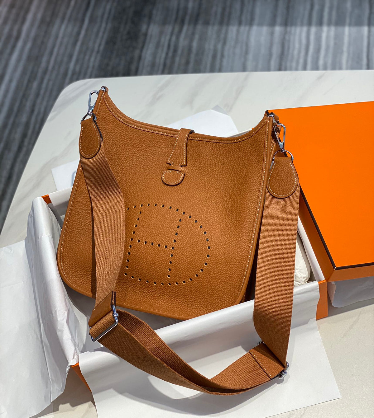 High-end Hermes 2026 Evelyne III 29 Bag Taurillon Clemence Leather