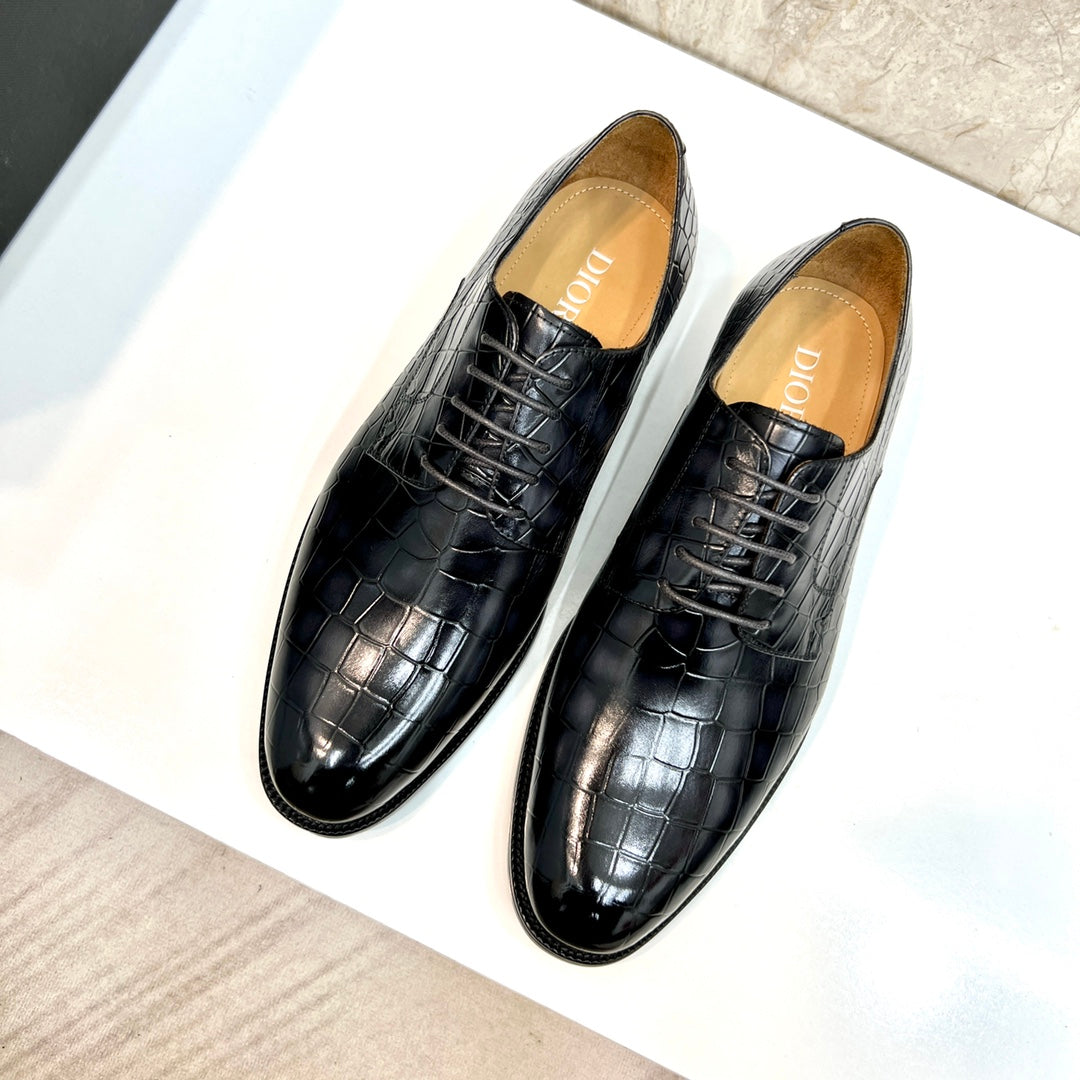 CD CROCODILE MOTIF BASIC OXFORD BLACK CALFSKIN