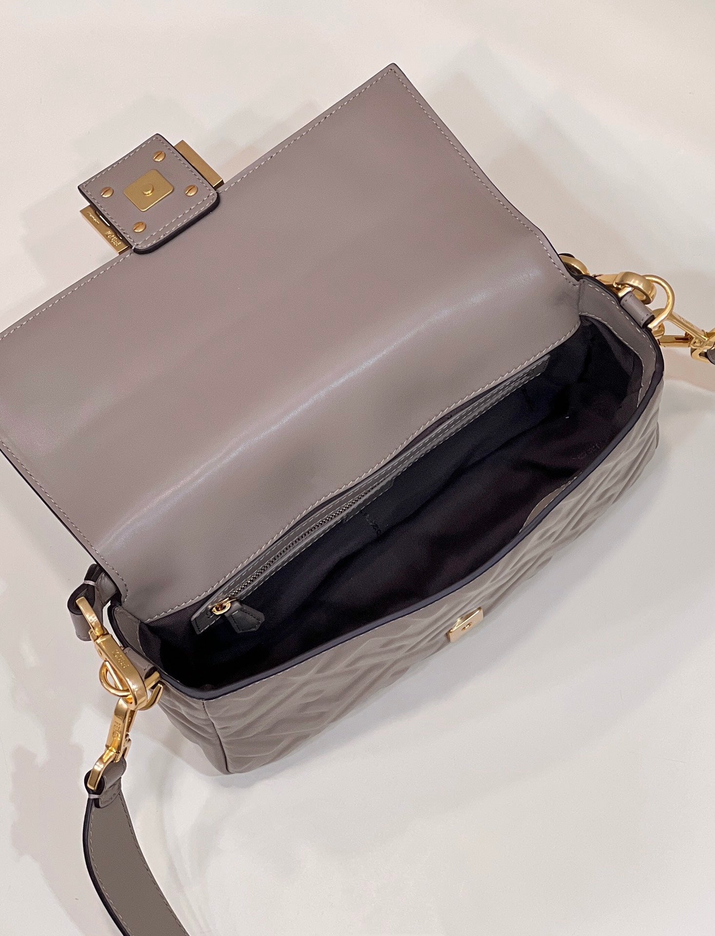 Baguette 27cm Dove Grey Lambskin Gold Hardware