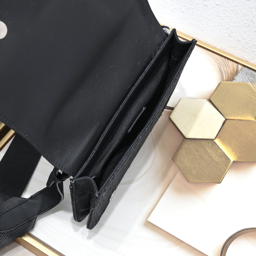 Dior 2026 Saddle Pouch 23.5cm Calfskin Fabric