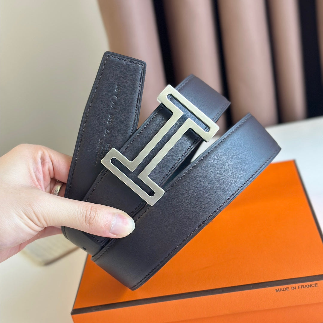 HM  BELT BUCKLE & REVERSIBLE BLACK LEATHER STRAP 38MM SILVER HARDWARE