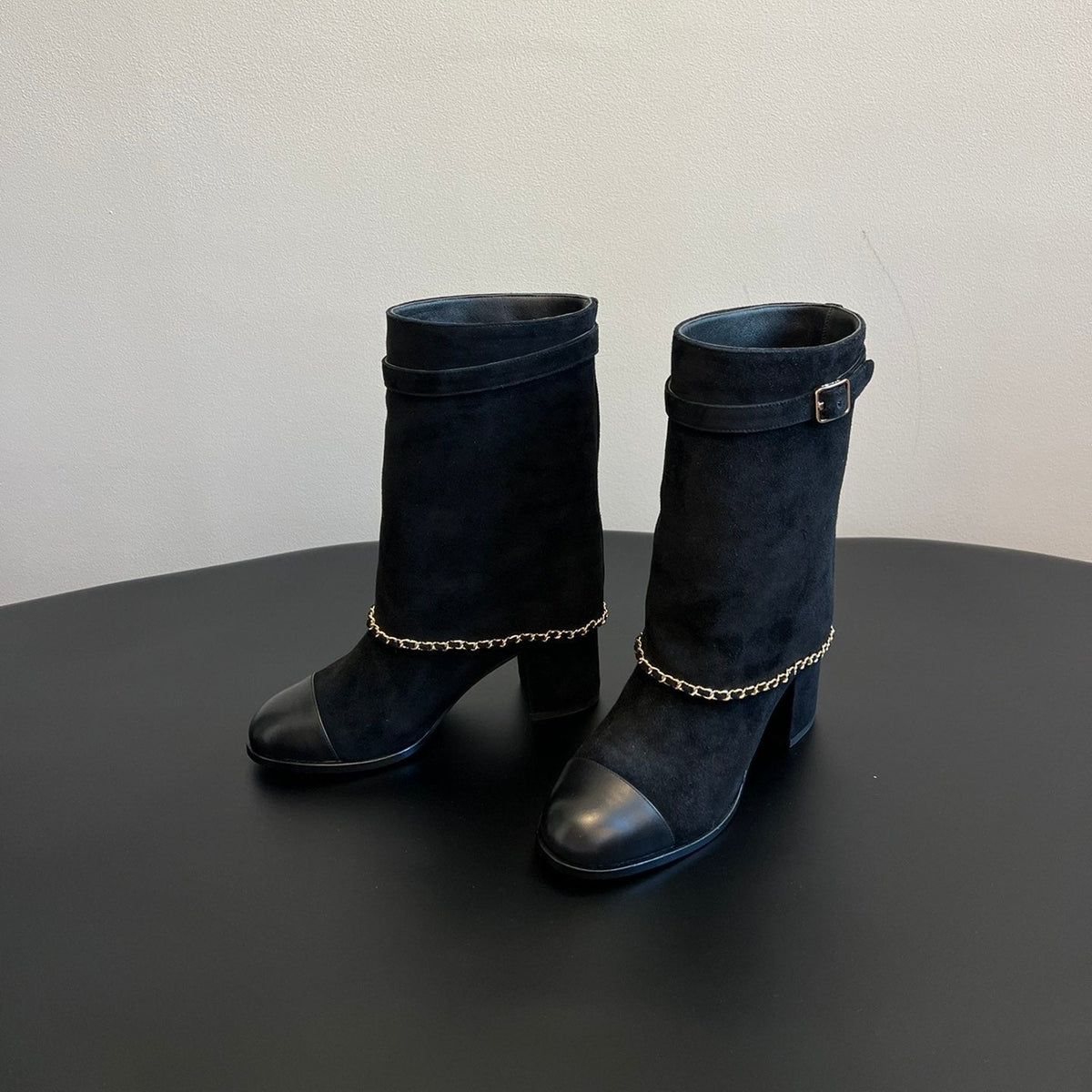 CC Short Boots Black With Chain Suede And Cowhide 944963