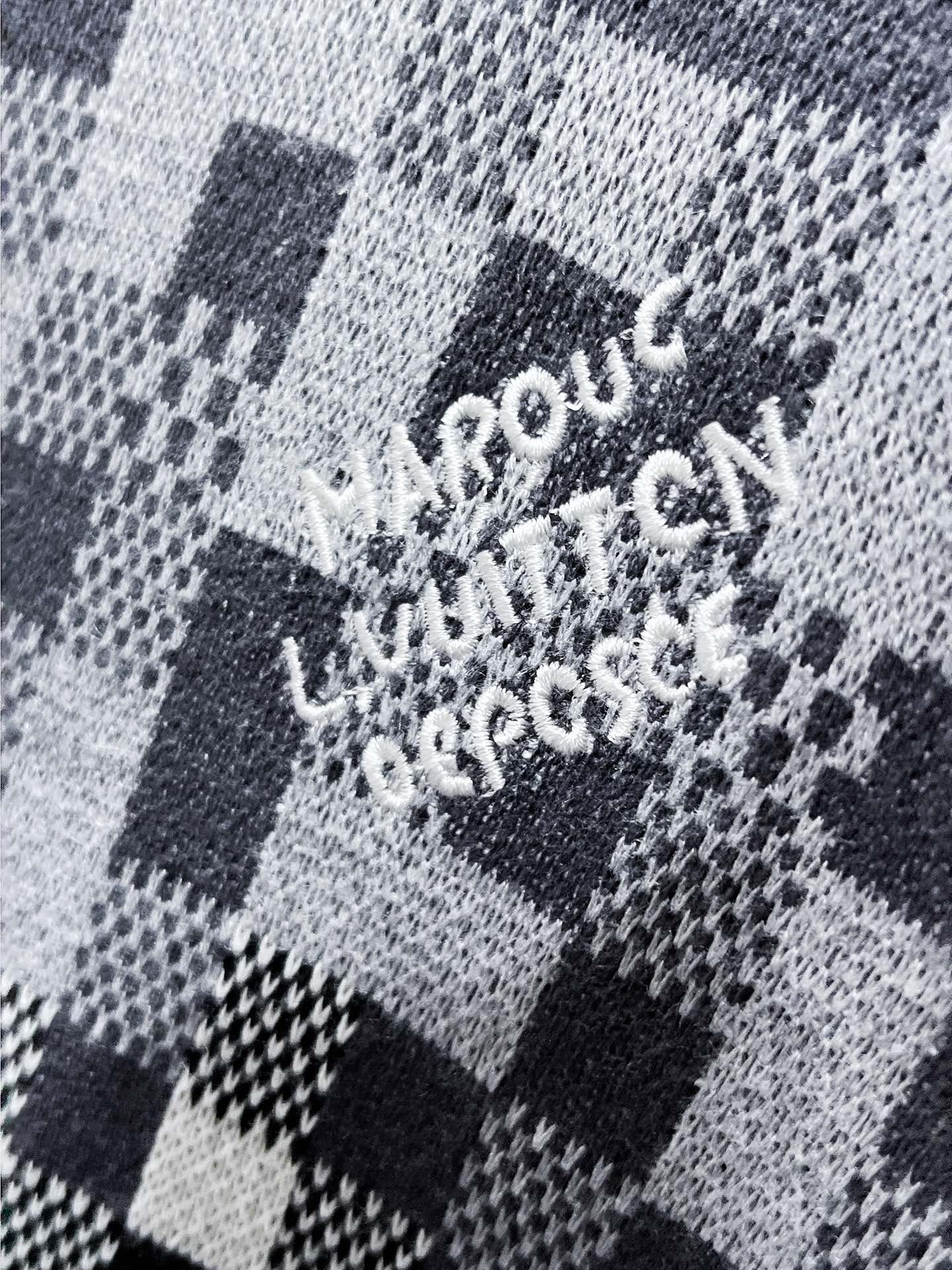 LV KNITTED SWEATER IN GRAY BLACK WHITE DAMOFLAGE MOTIF WOOL 238799
