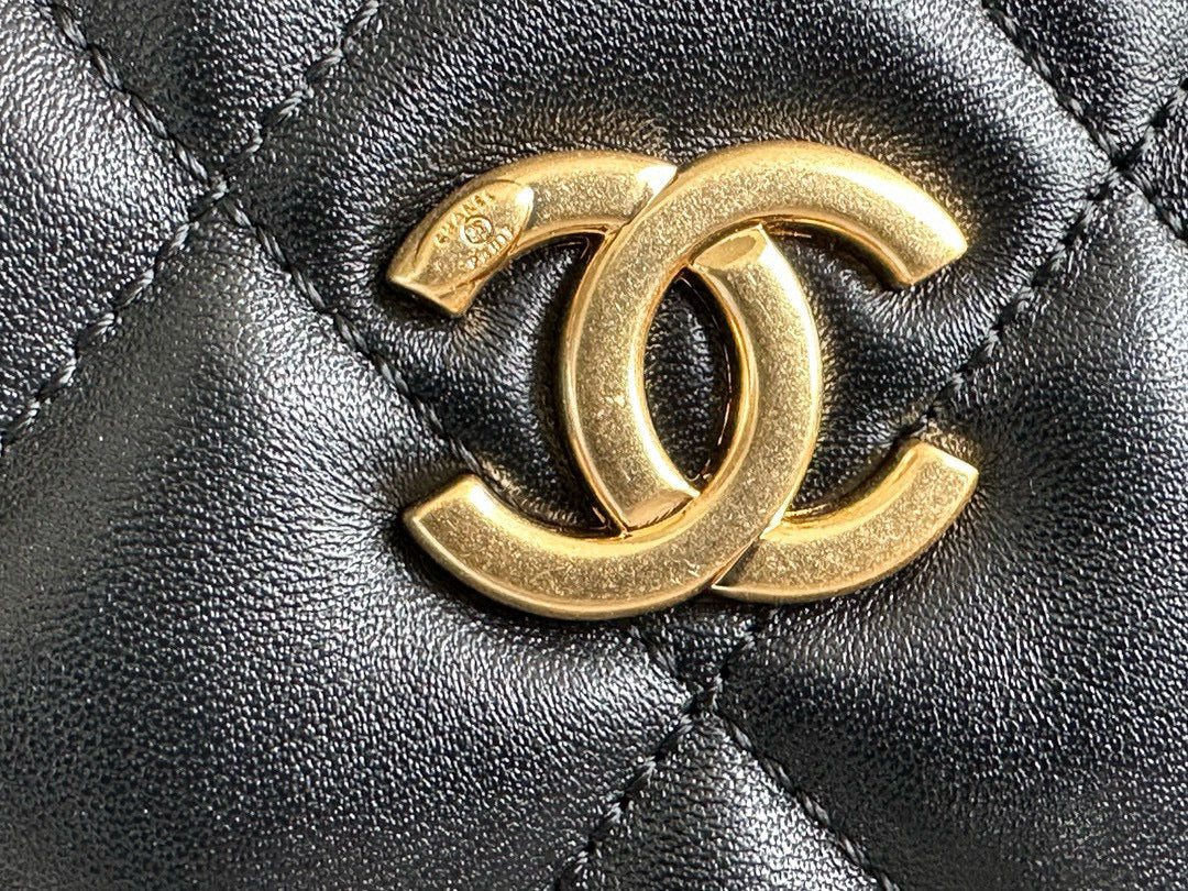 CC 24K Hobo Bag 23cm Black Shiny Lambskin
