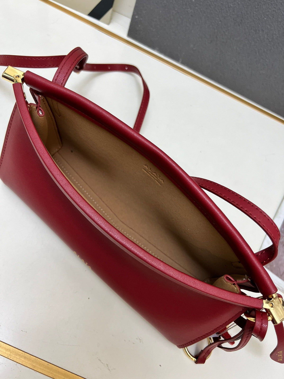 Alaia 2026 Le Click Medium Bag 25cm Red Leather