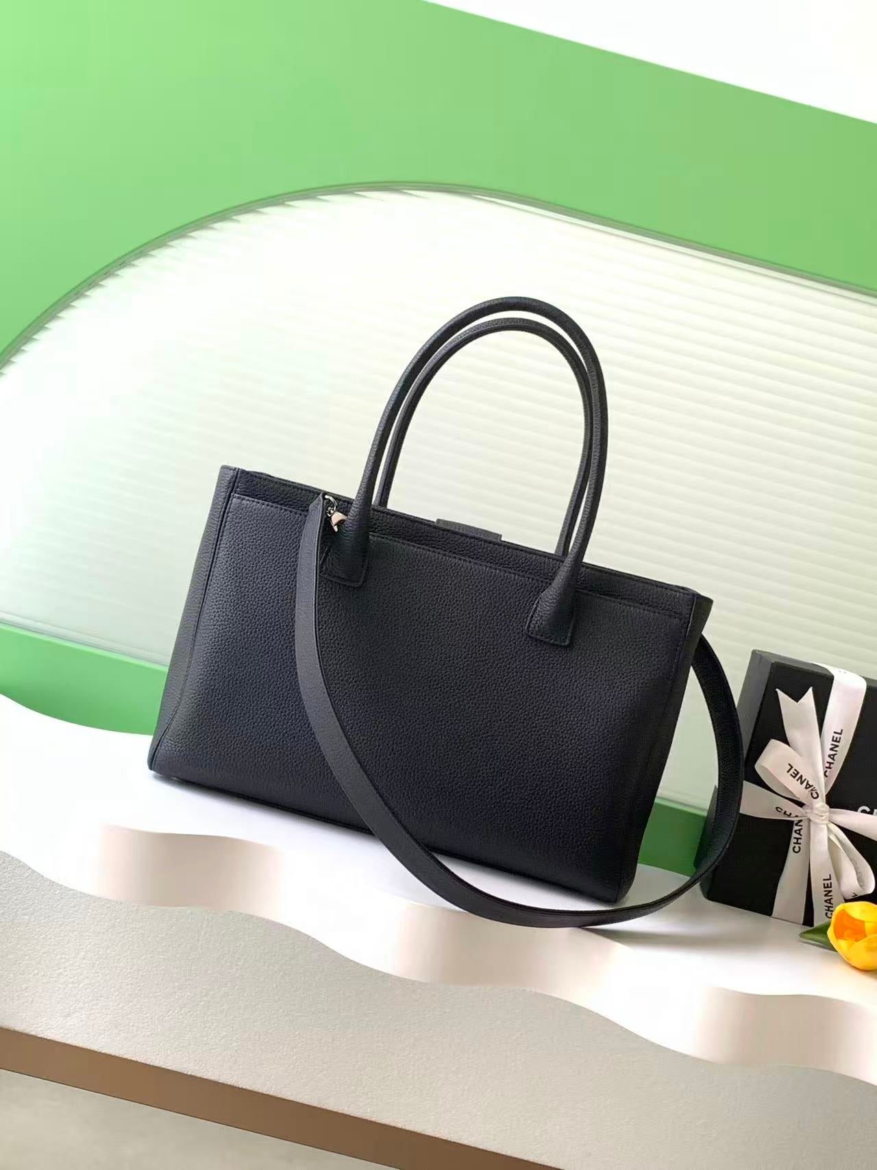 Chanel 2026 Cerf Tote Bag 36cm Black Caviar Leather Silver Hardware
