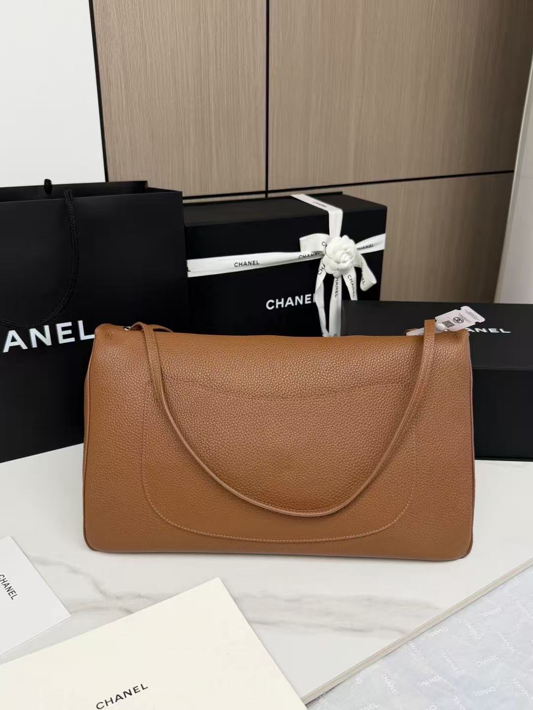 Chanel 2026 Maxi Flap Bag 38.5cm Camel Brown Grained Calfskin
