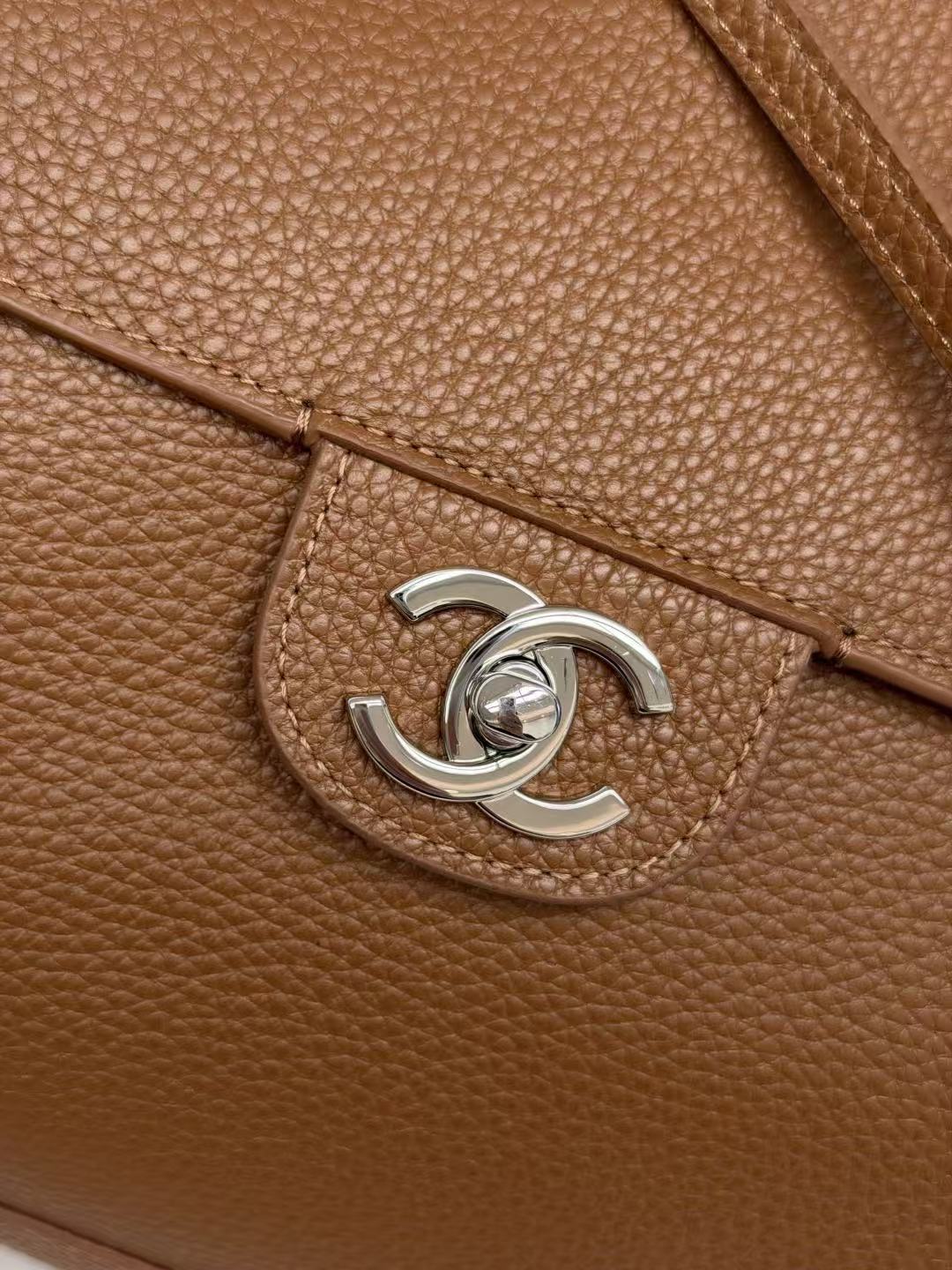 Chanel 2026 Maxi Flap Bag 38.5cm Camel Brown Grained Calfskin