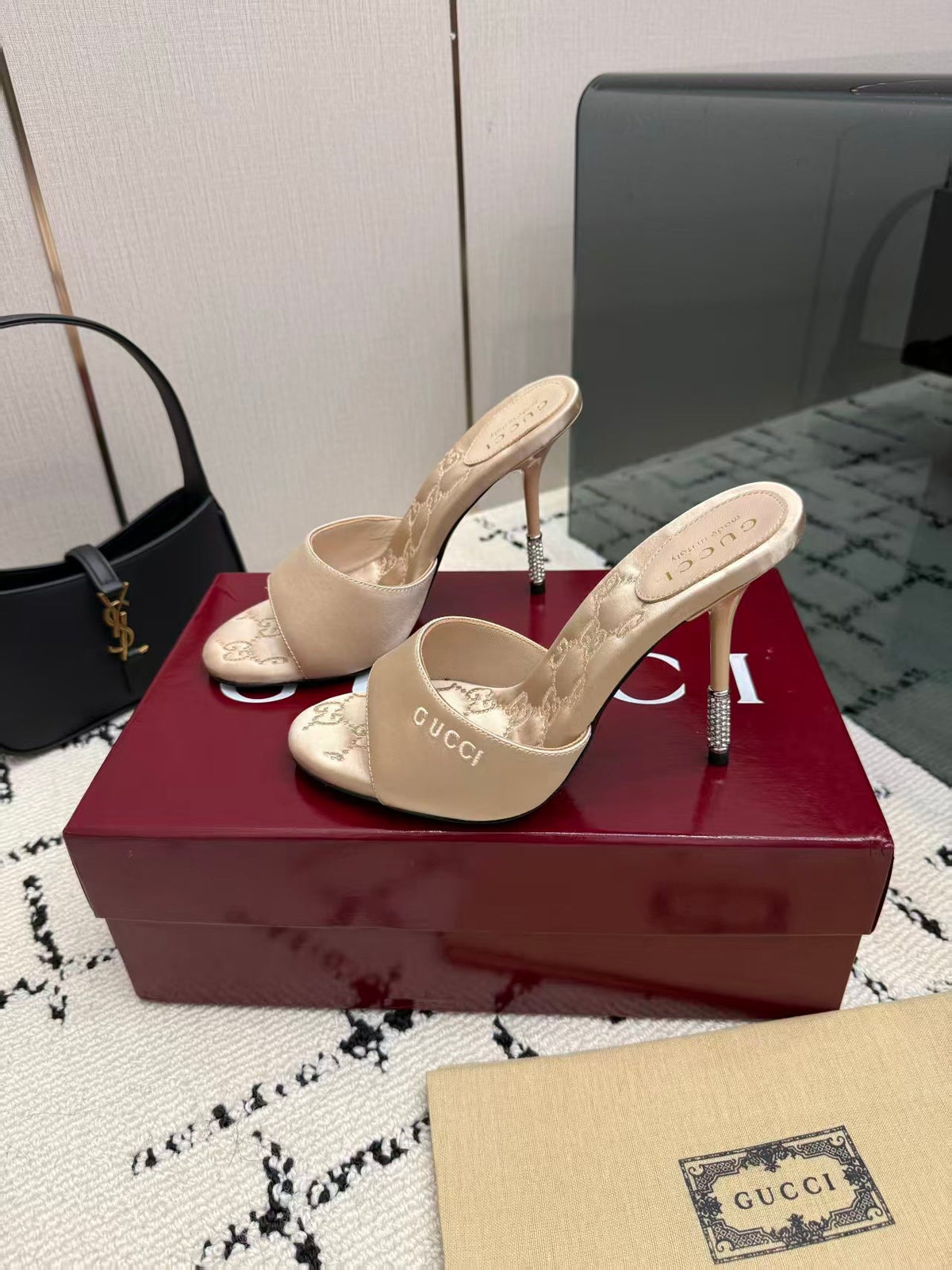 Gucci 2026 Logo-embossed Sandal 100mm Satin Leather