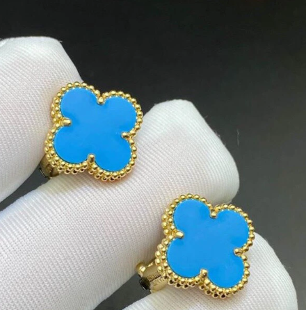 CLOVER STUD EARRINGS