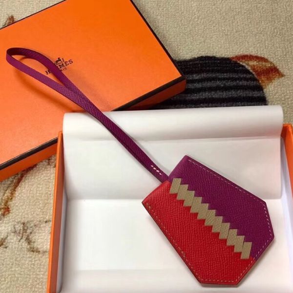 HM Clochette Cles Grand Tressage Charm In Red And Purple