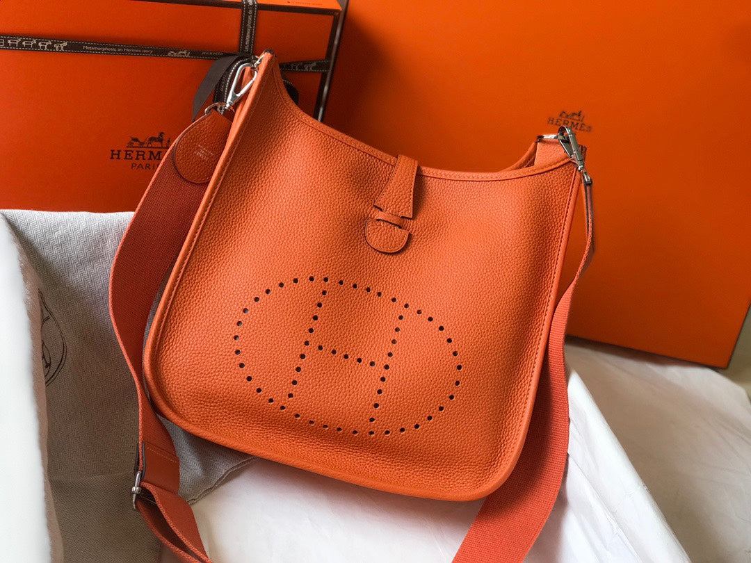 High-end Hermes 2026 Evelyne III 29 Bag Taurillon Clemence Leather