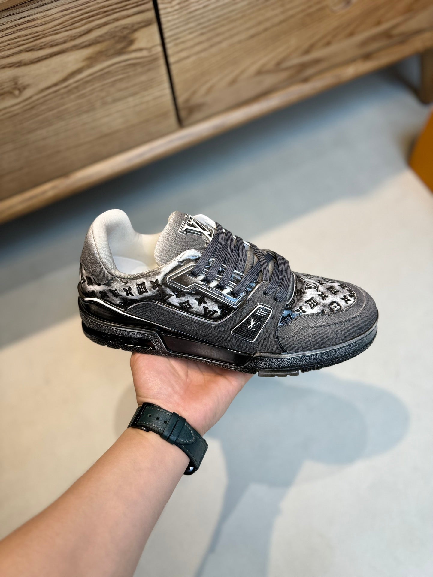 LV TRAINER MONOGRAM DENIM WHITE BLACK SNEKER