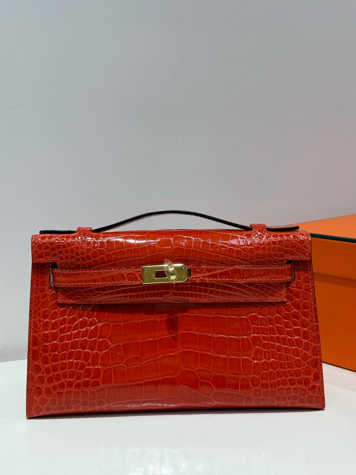 High-end Hermes 2026 Kelly Pochette Bag 22cm Glossy Crocodile Leather