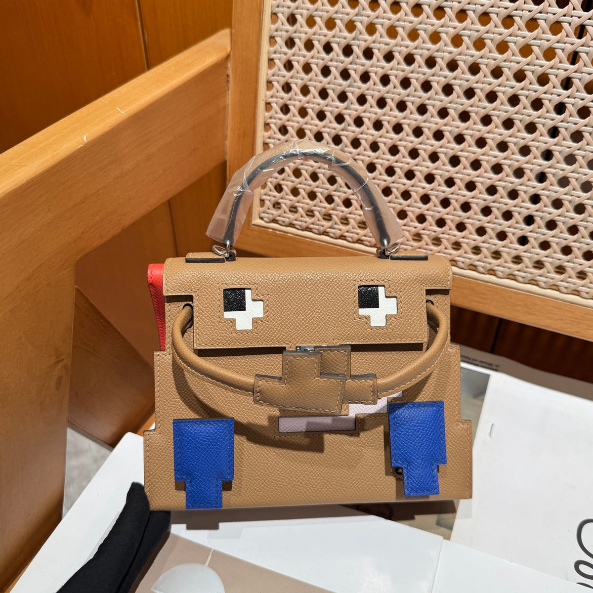 High-end Hermes 2026 Kelly Doll Picto Bag 18cm Cowhide