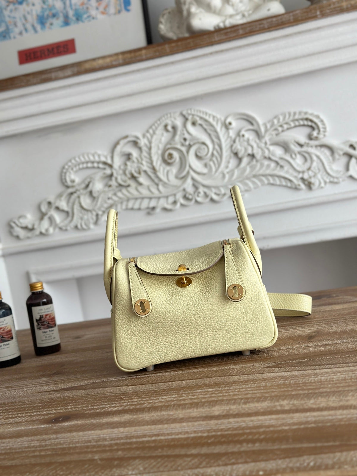 High-end Hermes 2026 Lindy Bag 19cm Togo Leather 1