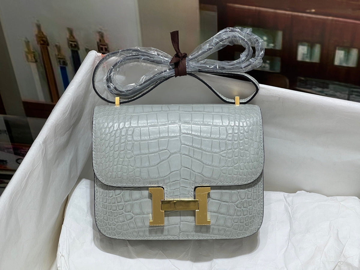 High-end Hermes 2026 Constance Bag 19cm Crocodile Leather