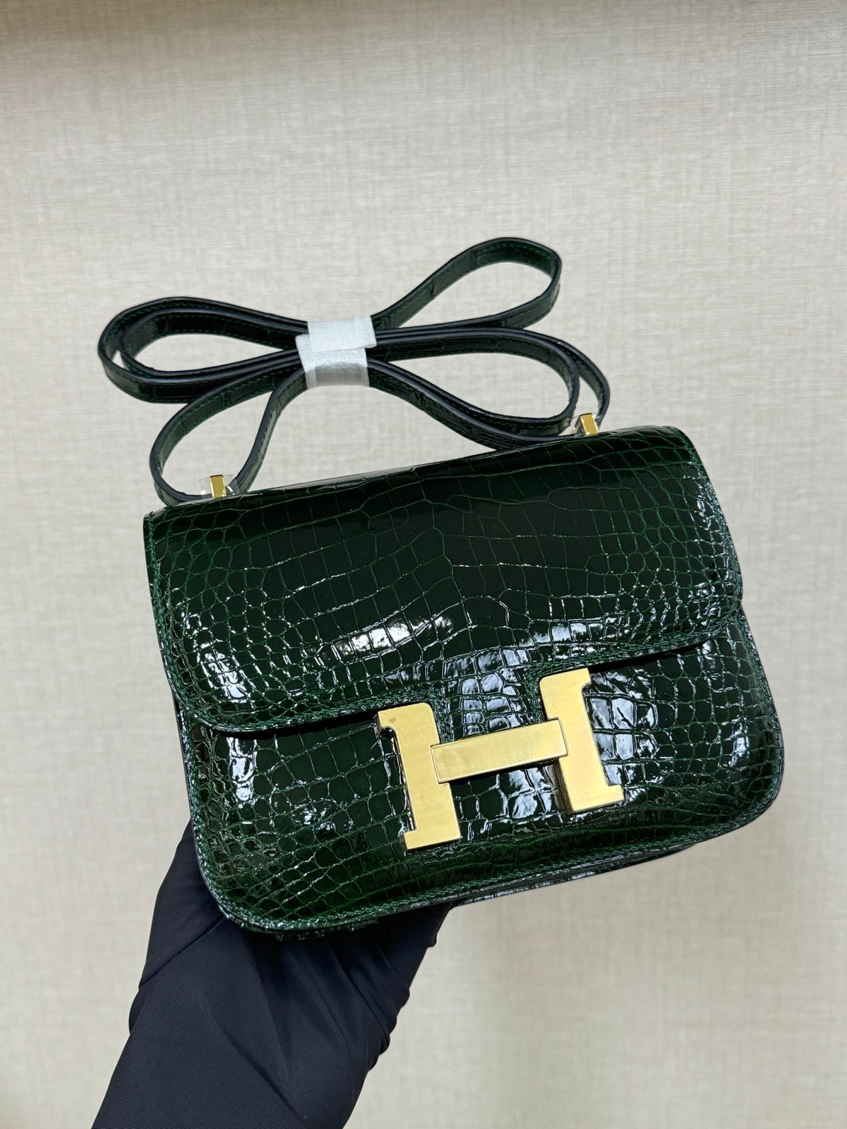 High-end Hermes 2026 Constance Bag 19cm Glossy Crocodile Leather