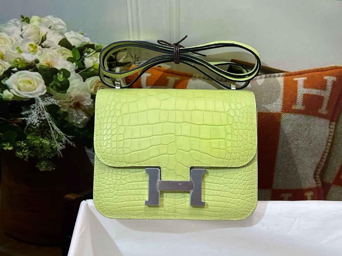High-end Hermes 2026 Constance Bag 19cm Crocodile Leather
