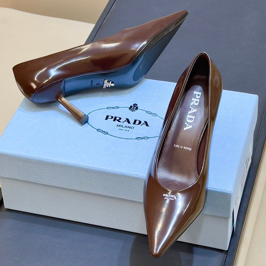 Prada 2026 Pointed Toe Pumps 75mm Patent Leather 151230