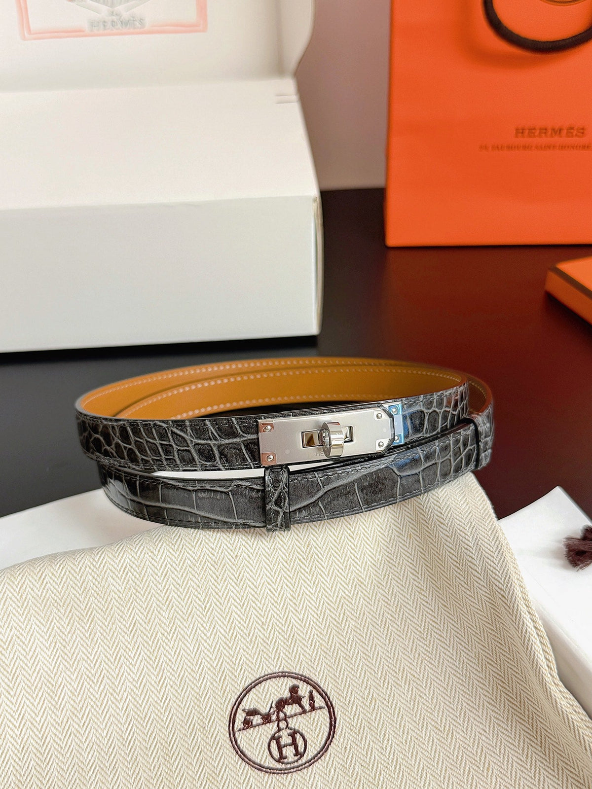 Hermes 2026 Kelly 18 Belt Crocodile-embossed Epsom Calfskin 214097
