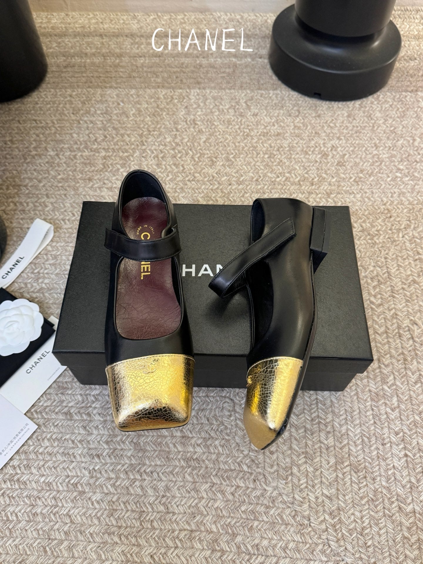 Chanel 2026 Square Toe Pump Cowhide 941880