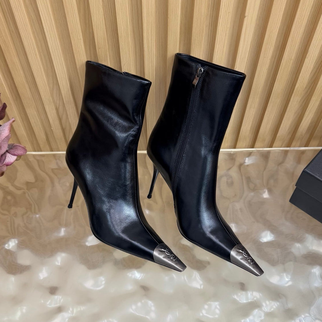 YSL 2026 Two-Tone Boots 90mm Leather 197342