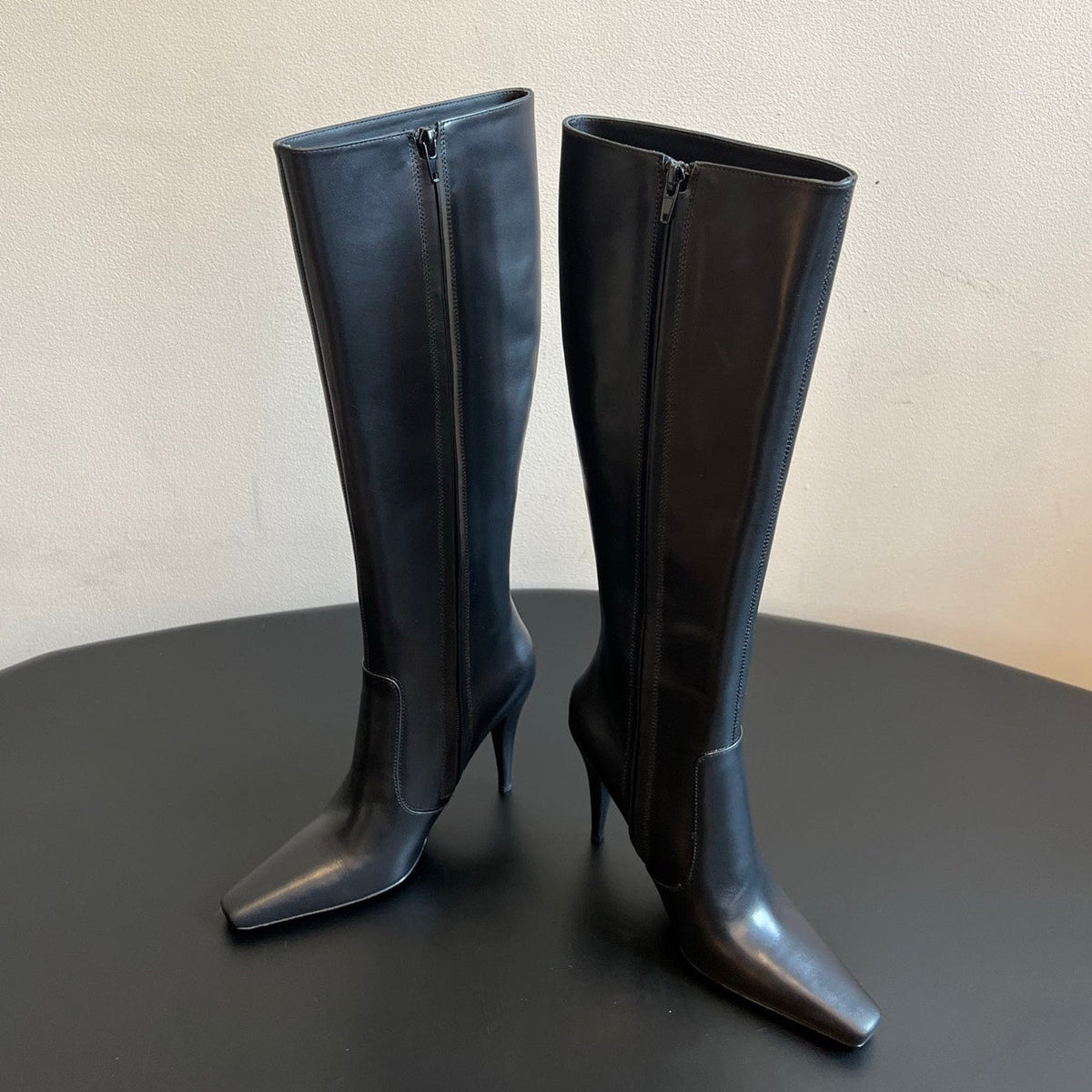 YSL 2026 Pointed Toe Knee-High Boots 105mm Leather 203414