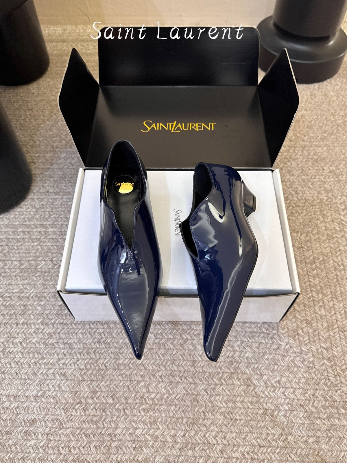 YSL 2026 Pointed Toe Granny Pumps Patent Leather 203348