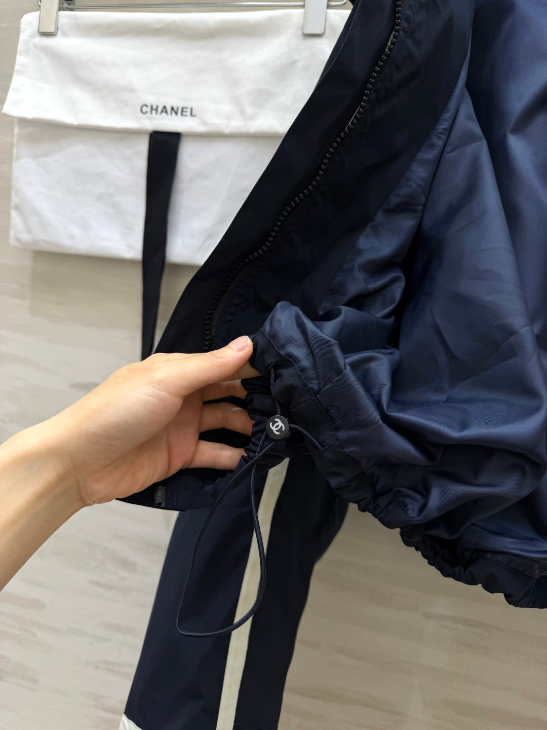 Chanel 2026 Premium Navy Blue Hooded Short Windbreaker 427430