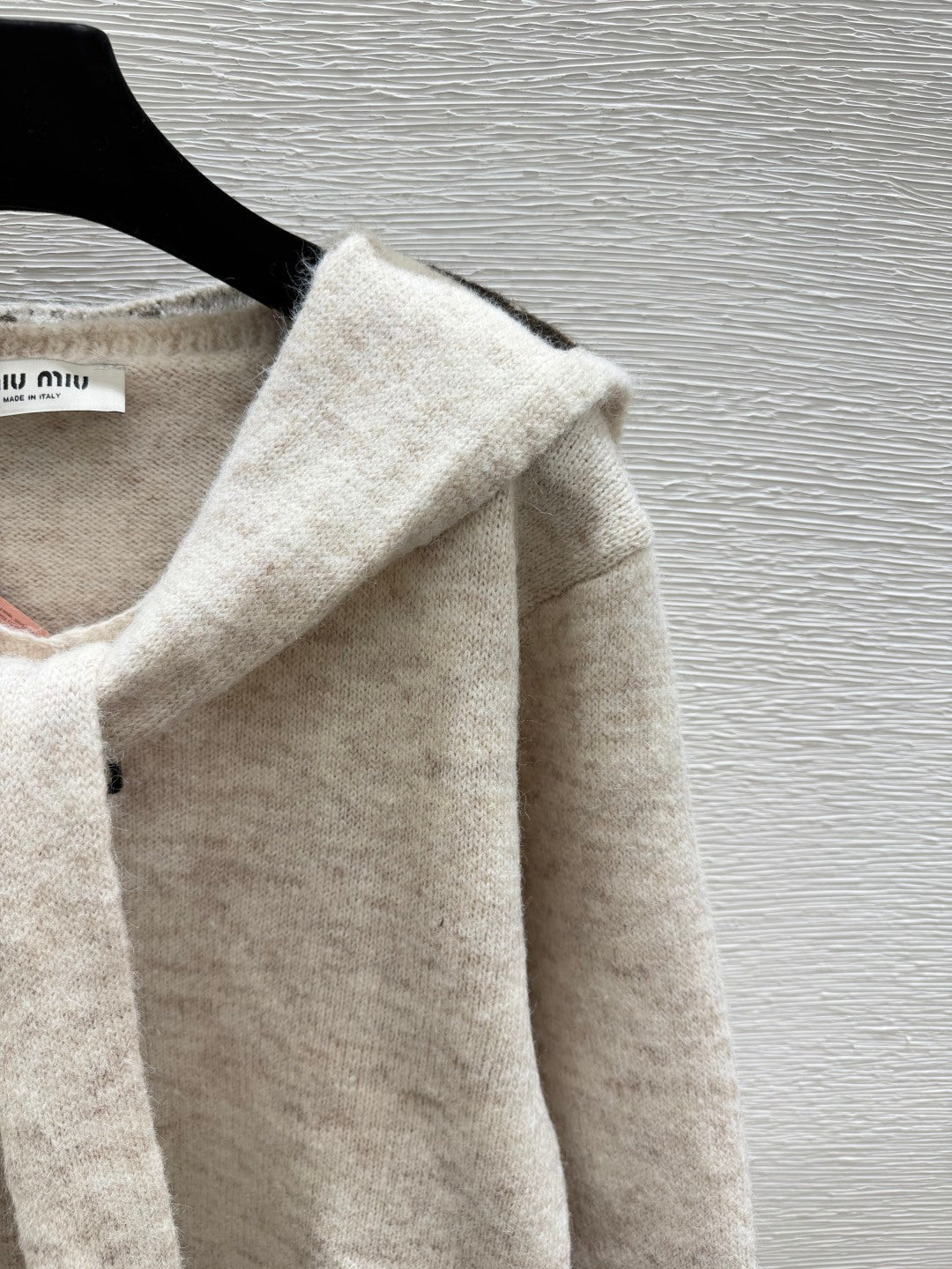 Miumiu 2026 Bow Shawl V-Neck Knitted Sweater Beige Black Wool 244642