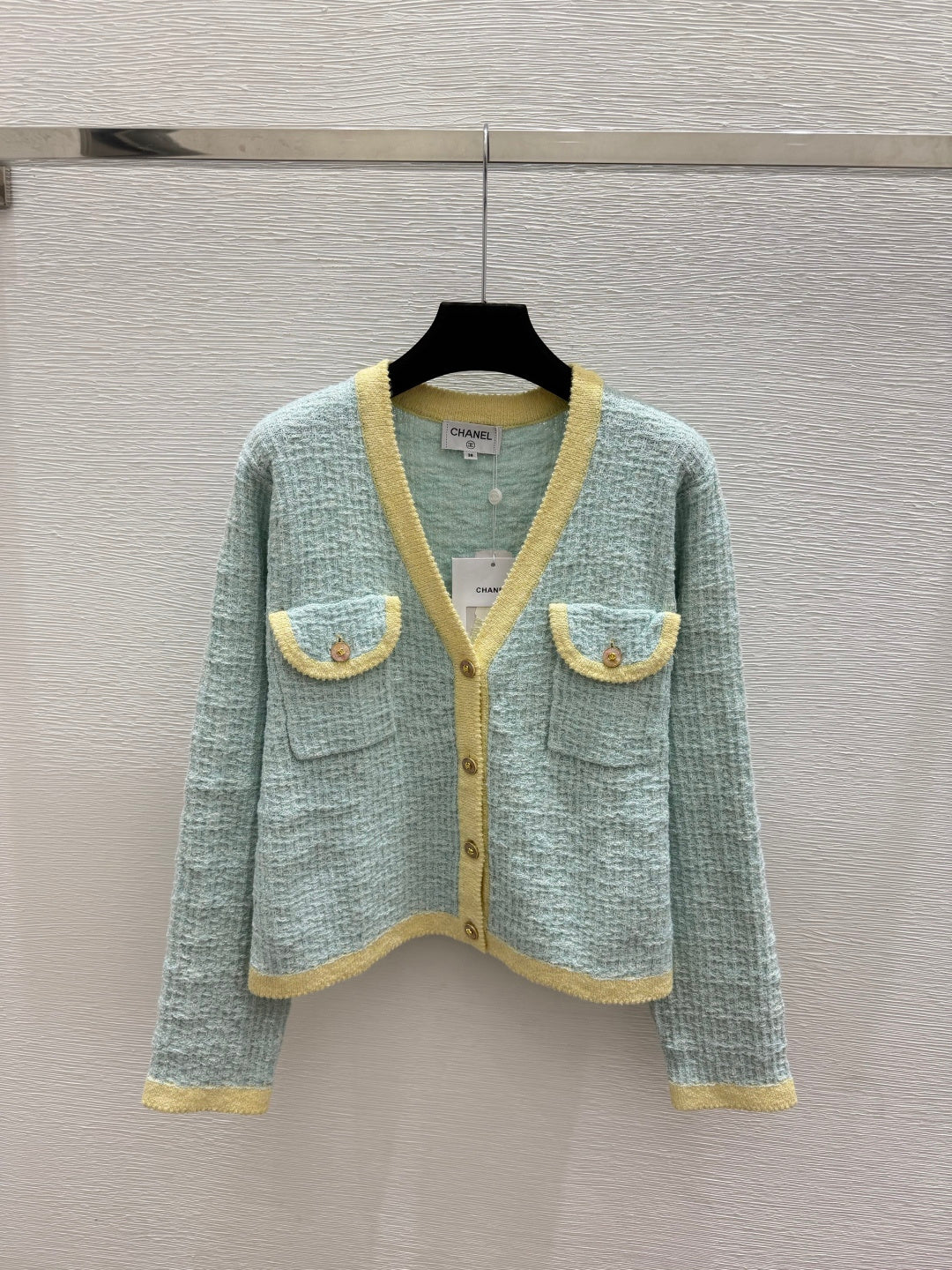 Chanel 2026 V-neck Cardigan Wool 259242