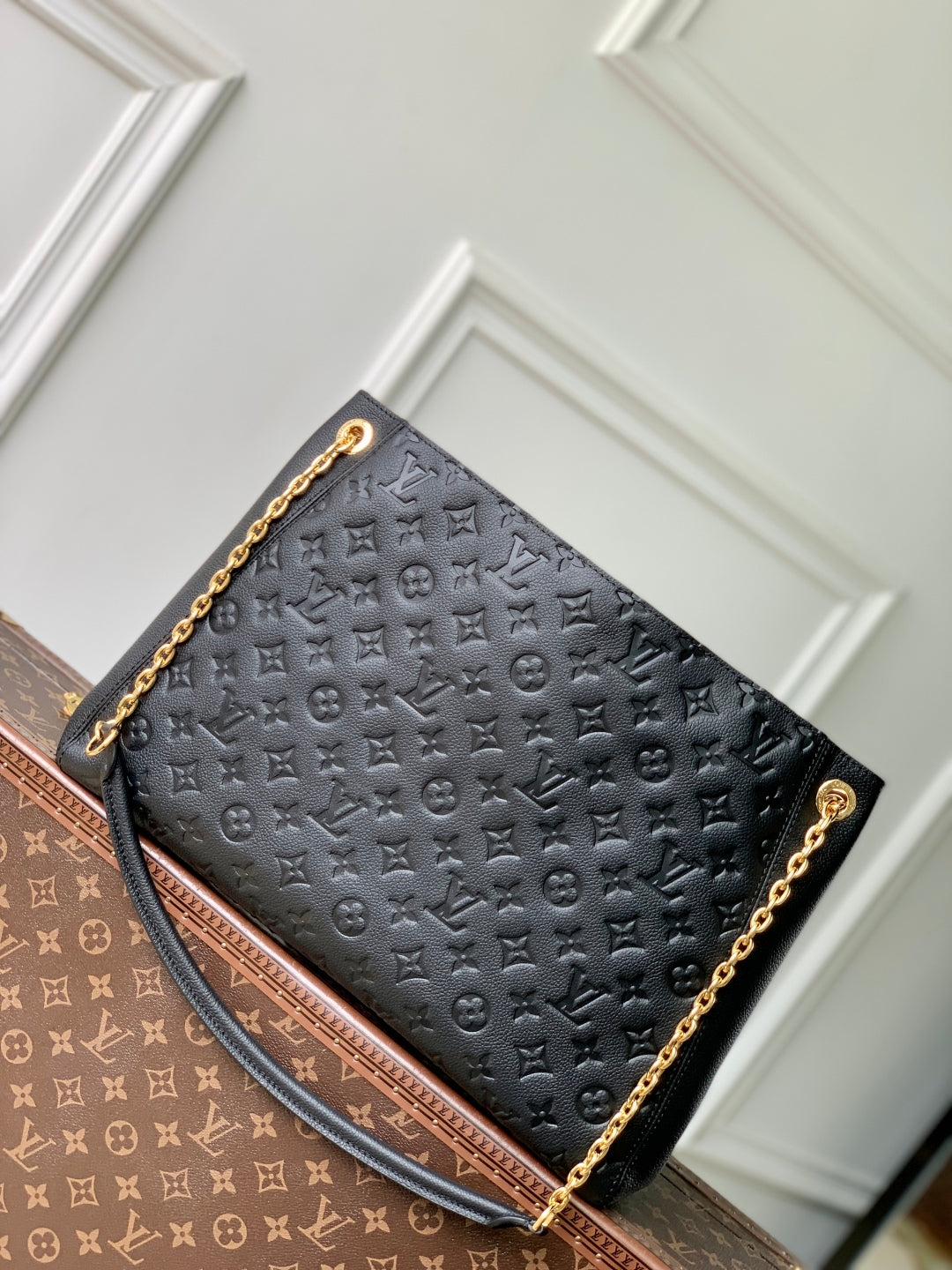 Anytime 42cm Tote Bag Black Gold Empreinte leather 250554