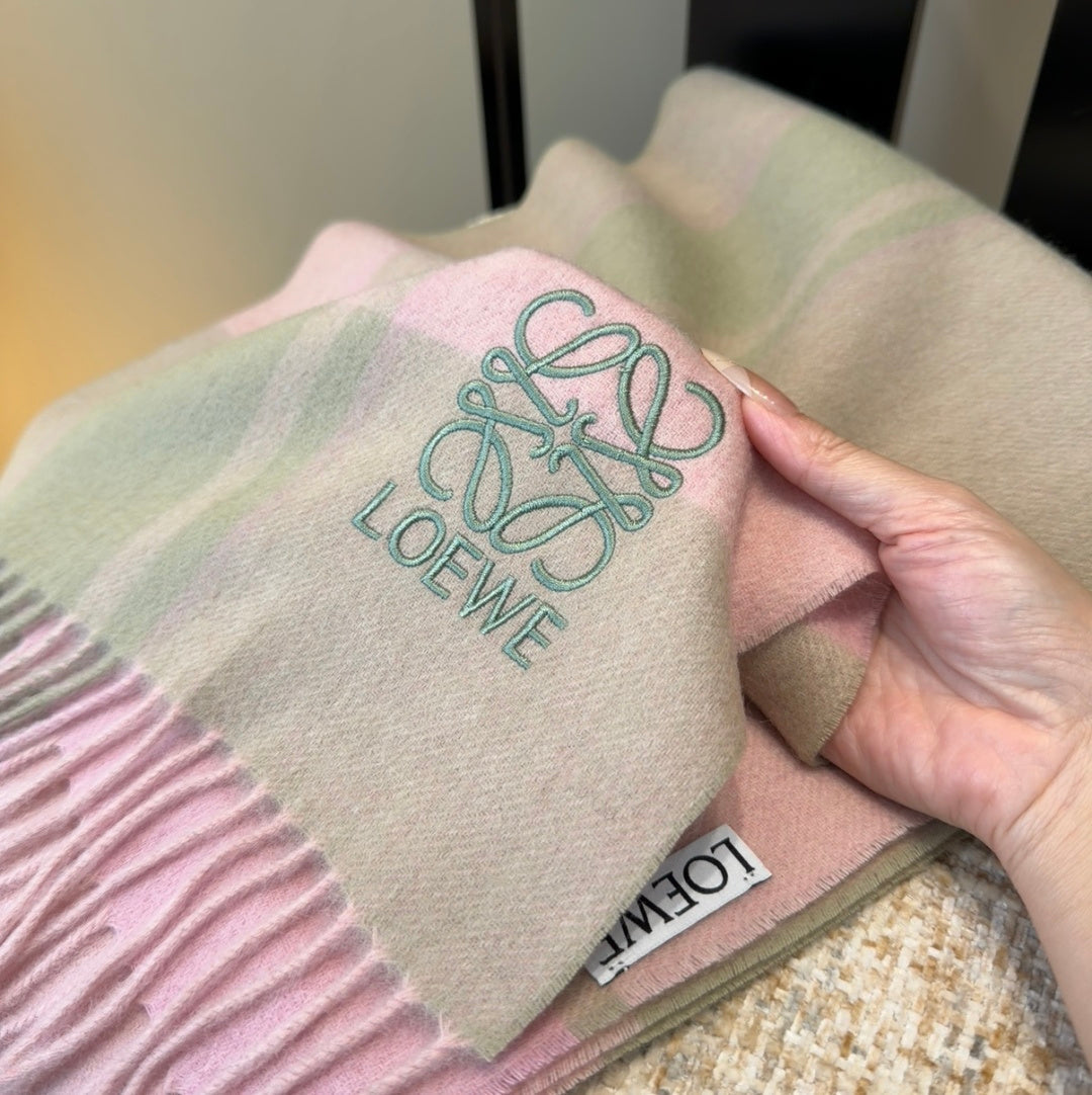 Loewe Scarf 180CM Light Gray Pink Cashmere 969485