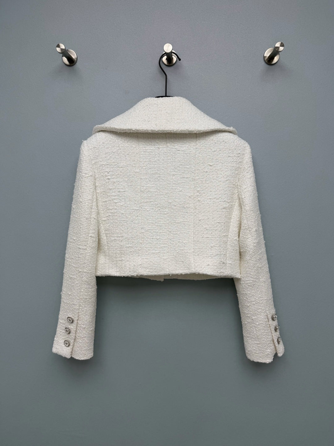 Chanel 2026 White Tweed Short Jacket with Pink Beads 425106