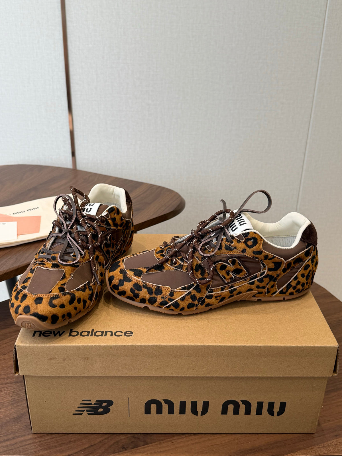Miu Miux New Balance 2026 Low-Top Sneakers Suede