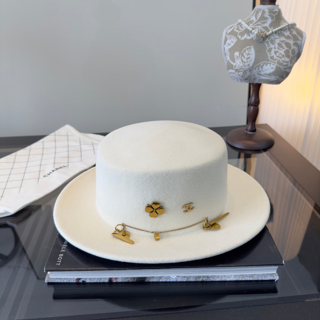 Chanel Four-leaf Clover Flat-brimmed Felt Hat 477651