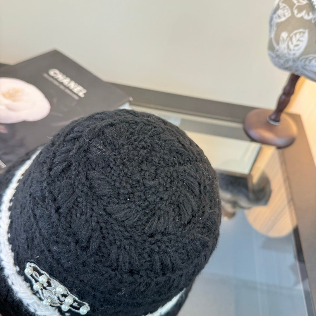 Chanel Rhinestone-embellished Logo Hat 477568