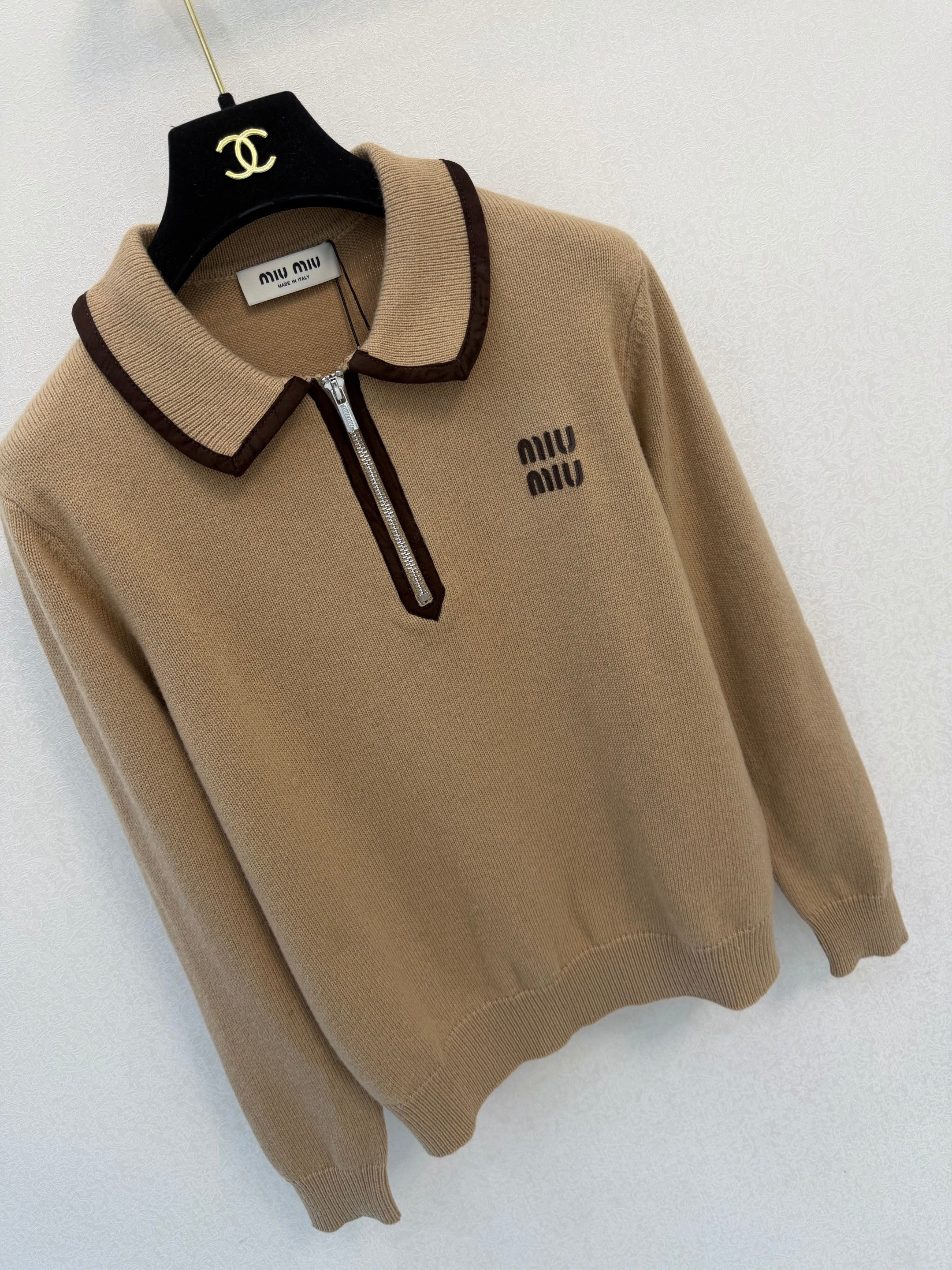 Miumiu 2026 Collared Half-zip Long-sleeved Shirt Light Brown Wool 425585