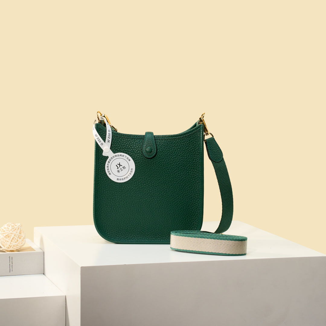 High-end Hermes 2026 Evelyne Bag 17cm Taurillon Clemence Leather 3