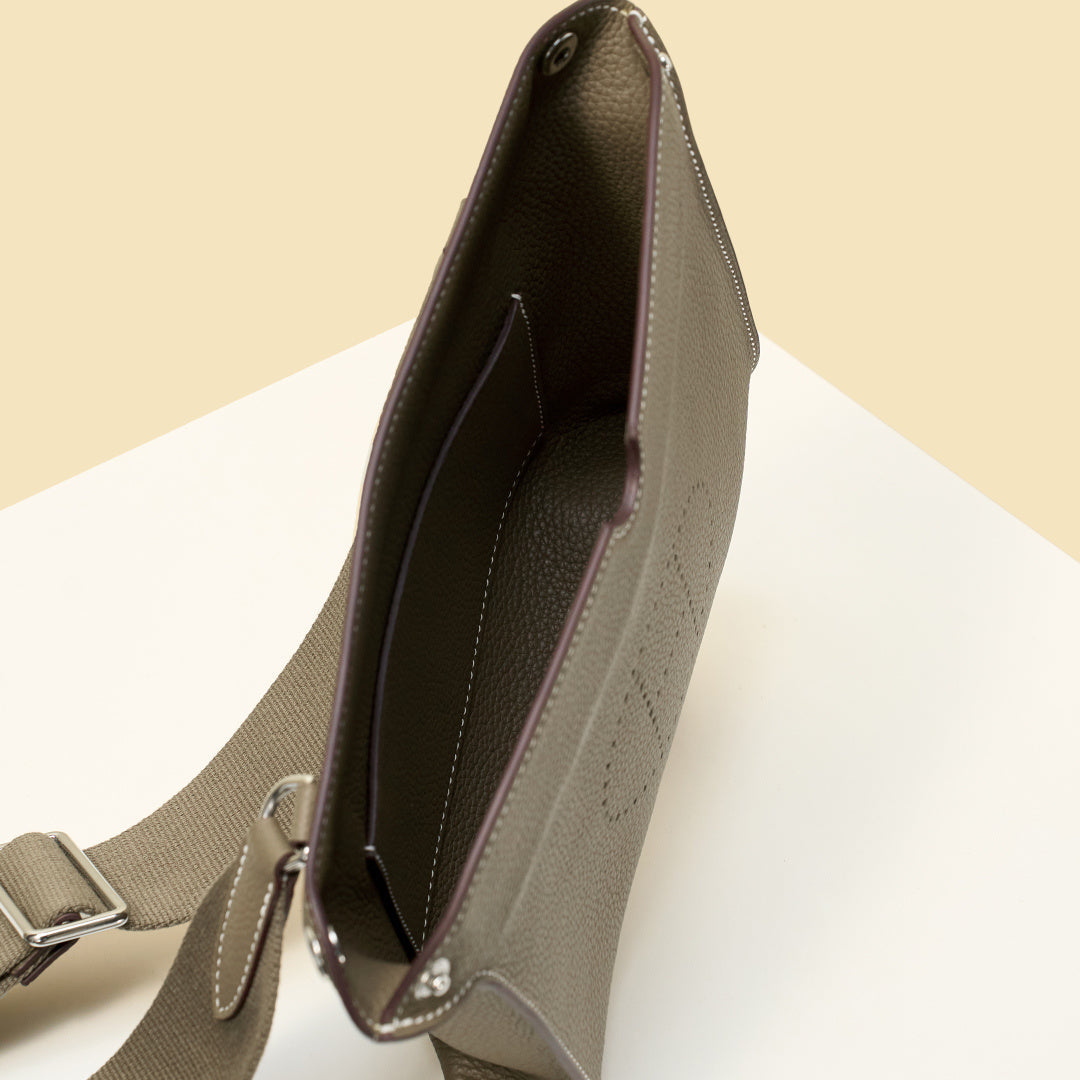 High-end Hermes 2026 Videpoches Bag 27cm Togo Calfskin