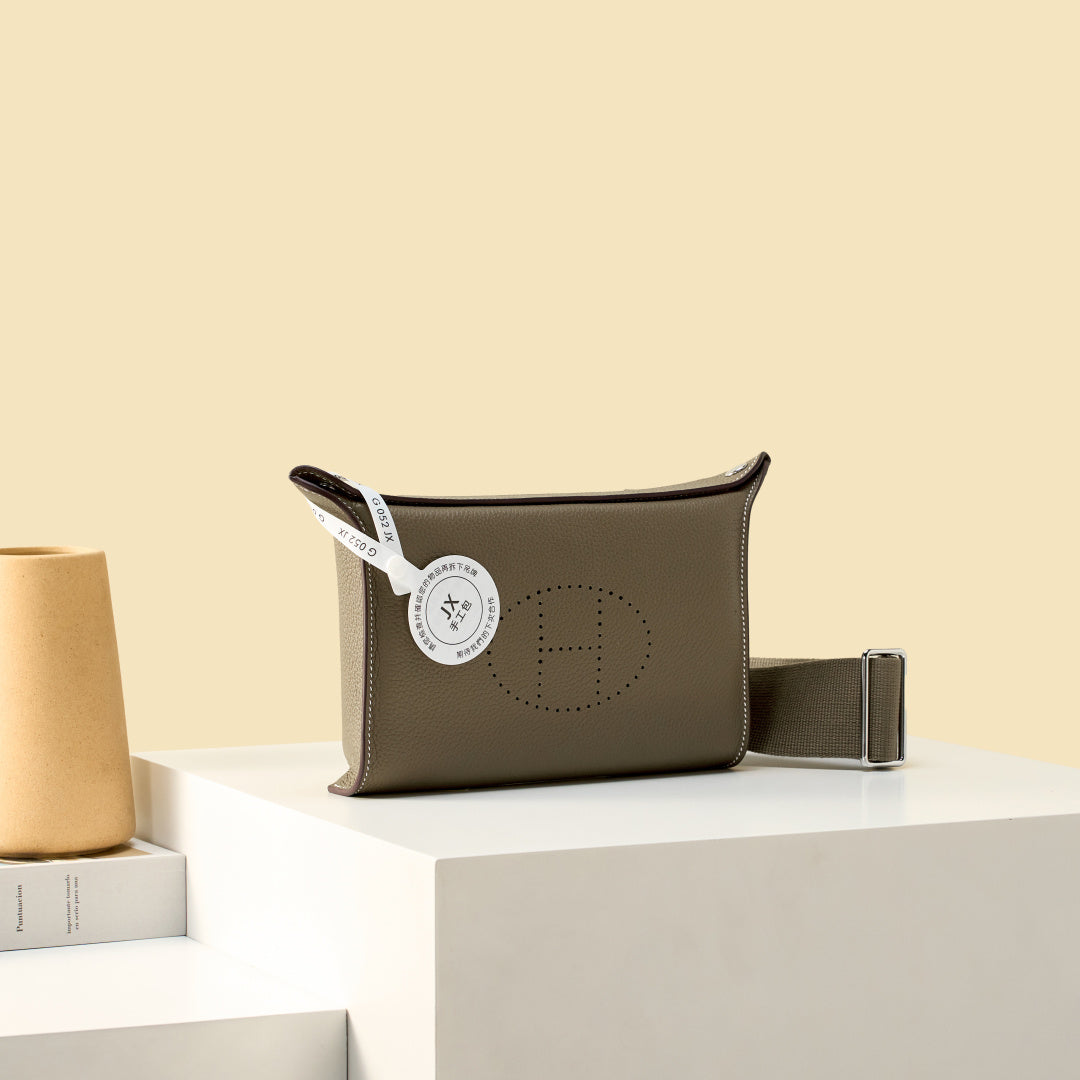 High-end Hermes 2026 Videpoches Bag 27cm Togo Calfskin