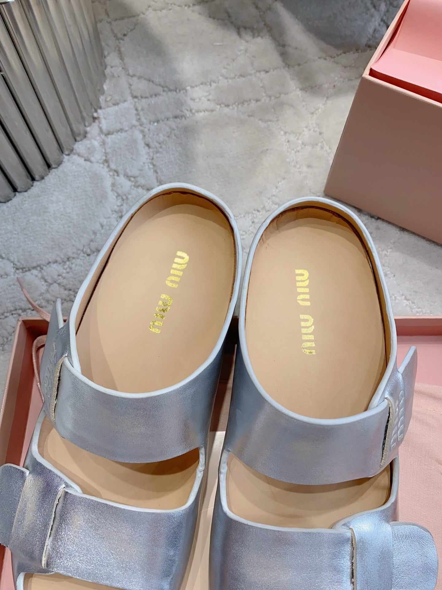 Miu Miu 2026 Bleached Sandals Cowhide 976971